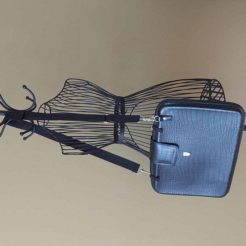 "Swiss Army" laptop shoulder bag